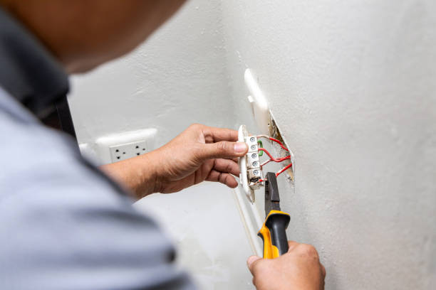 Best Licensed Electrician  in Magee, MS
