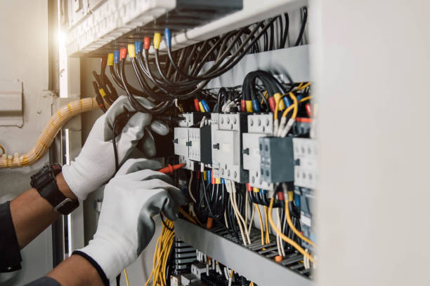 Best Affordable Emergency Electrician  in Magee, MS